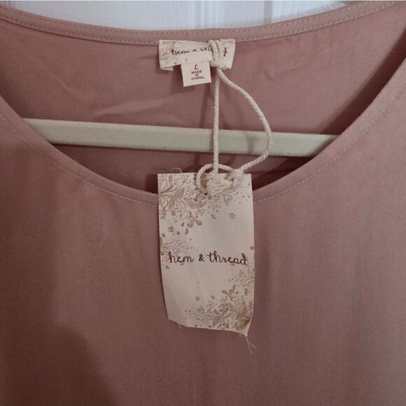 Hem & Thread Tan Blouse with Striped Sleeves Size LG - Picture 3 of 4